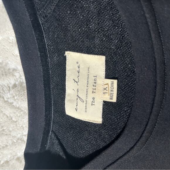 Evy's Tree Size 1X Black Feather Fringe Round Neck Pullover Sweater Cozy Chic - Picture 6 of 12